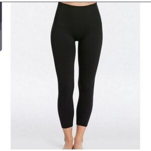 Spanx  Look At Me Now cropped  Seamless Leggings black size large